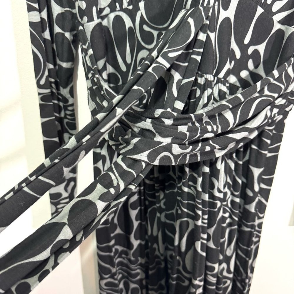 Vintage Milly V-Neck Wrap Dress Black Grey Abstract Print Long Sleeve Size M - Picture 10 of 14